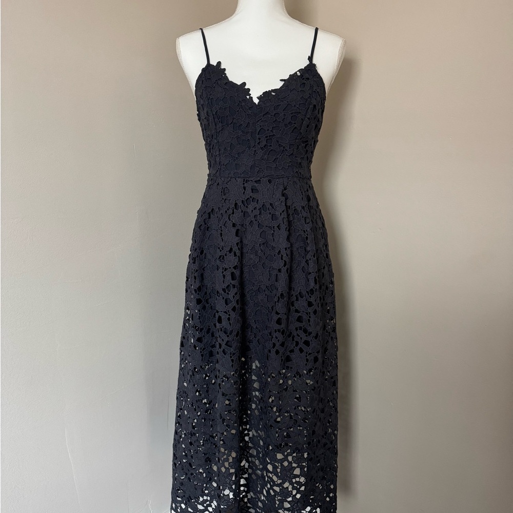 Elegant Navy Blue Lace Midi Dress
